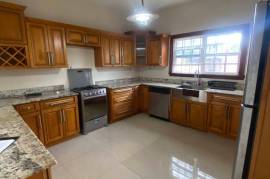 4 Bedrooms 4 Bathrooms, Townhouse for Rent in Kingston 6