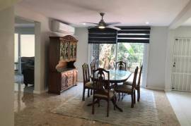 3 Bedrooms 3 Bathrooms, Townhouse for Rent in Kingston 8