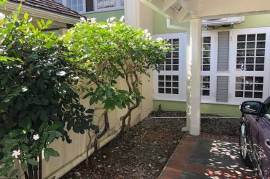 3 Bedrooms 3 Bathrooms, Townhouse for Rent in Kingston 8