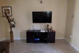 3 Bedrooms 4 Bathrooms, Townhouse for Rent in Kingston 10