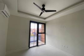 3 Bedrooms 3 Bathrooms, Townhouse for Rent in Kingston 6