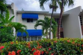 3 Bedrooms 3 Bathrooms, Townhouse for Rent in Kingston 8