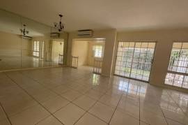 4 Bedrooms 4 Bathrooms, Townhouse for Rent in Kingston 6