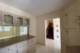 4 Bedrooms 4 Bathrooms, Townhouse for Rent in Kingston 6