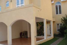 3 Bedrooms 3 Bathrooms, Townhouse for Rent in Kingston 6