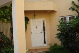 3 Bedrooms 3 Bathrooms, Townhouse for Rent in Kingston 6