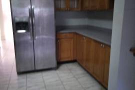 3 Bedrooms 3 Bathrooms, Townhouse for Rent in Kingston 6