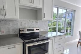 3 Bedrooms 3 Bathrooms, Townhouse for Rent in Kingston 8