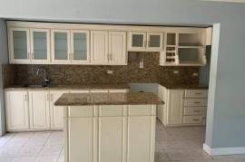 3 Bedrooms 3 Bathrooms, Townhouse for Rent in Kingston 6