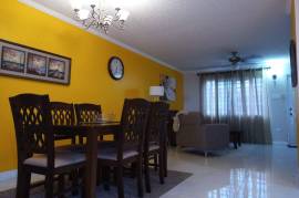 3 Bedrooms 3 Bathrooms, Townhouse for Rent in Kingston 6