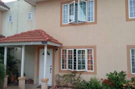 3 Bedrooms 3 Bathrooms, Townhouse for Rent in Kingston 6