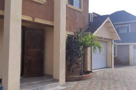 4 Bedrooms 4 Bathrooms, Townhouse for Rent in Kingston 6