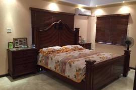 4 Bedrooms 4 Bathrooms, Townhouse for Rent in Kingston 6