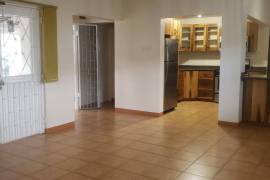 2 Bedrooms 3 Bathrooms, Townhouse for Rent in Kingston 6