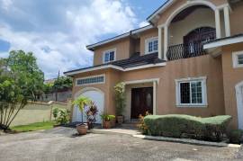 3 Bedrooms 3 Bathrooms, Townhouse for Rent in Montego Bay