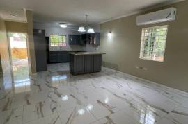 3 Bedrooms 3 Bathrooms, Townhouse for Rent in Kingston 19