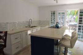 2 Bedrooms 3 Bathrooms, Townhouse for Rent in Kingston 8