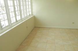 3 Bedrooms 2 Bathrooms, Townhouse for Rent in Kingston 5