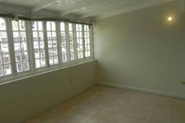 3 Bedrooms 2 Bathrooms, Townhouse for Rent in Kingston 5