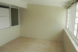 3 Bedrooms 2 Bathrooms, Townhouse for Rent in Kingston 5