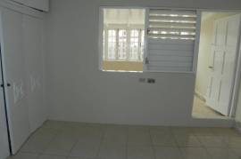 3 Bedrooms 2 Bathrooms, Townhouse for Rent in Kingston 5