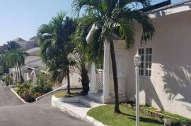 3 Bedrooms 2 Bathrooms, Townhouse for Rent in Kingston 6