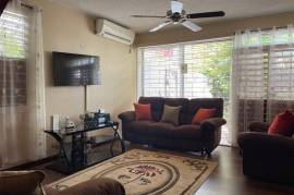 2 Bedrooms 3 Bathrooms, Townhouse for Rent in Kingston 8