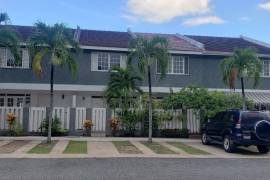 2 Bedrooms 3 Bathrooms, Townhouse for Rent in Kingston 6