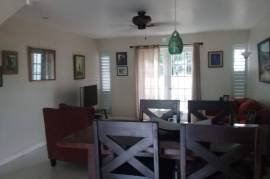 2 Bedrooms 2 Bathrooms, Townhouse for Rent in Kingston 6