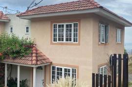 2 Bedrooms 2 Bathrooms, Townhouse for Rent in Kingston 6