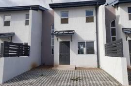 2 Bedrooms 3 Bathrooms, Townhouse for Rent in Kingston 17