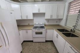 2 Bedrooms 2 Bathrooms, Townhouse for Rent in Kingston 6