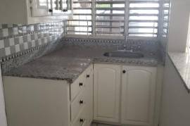 2 Bedrooms 1 Bathrooms, Townhouse for Rent in Kingston 5