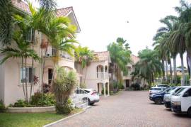 2 Bedrooms 3 Bathrooms, Townhouse for Rent in Runaway Bay