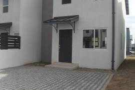 2 Bedrooms 3 Bathrooms, Townhouse for Rent in Kingston 17