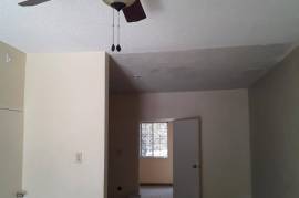 2 Bedrooms 3 Bathrooms, Townhouse for Rent in Kingston 6