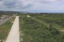 Commercial Lot for Sale in Runaway Bay