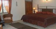 20 Bedrooms 17 Bathrooms, Resort Apartment/Villa for Sale in Runaway Bay