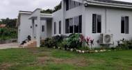 3 Bedrooms 3 Bathrooms, Resort Apartment/Villa for Rent in Runaway Bay