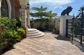 6 Bedroom House For Sale In Trelawny