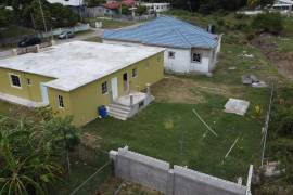 3 Bedroom House For Sale In Clarendon