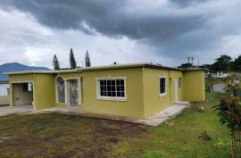 3 Bedroom House For Sale In Clarendon