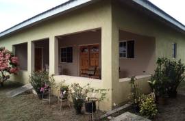 3 Bedroom House For Sale In Clarendon