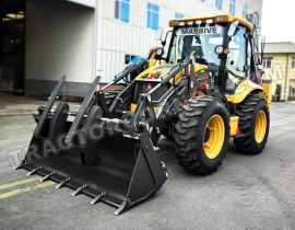 Massive 4CX Backhoe Loaders for Sale in Jamaica
