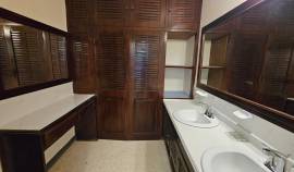 House for Rent St. James, Ironshore