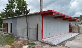 Commercial Bldg/Offices for Rent St. Ann, Browns T