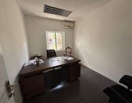 Commercial Bldg/Offices for Rent Kingston & St. An