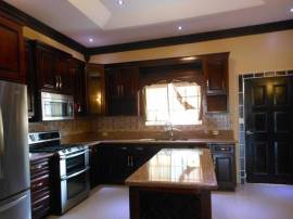 Townhouse for Rent St. James, Ironshore