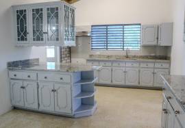 House for Rent St. James, Unity Hall