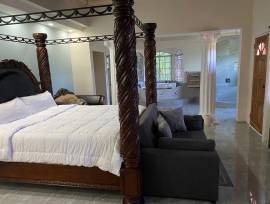 House for Rent St. James, Porto Bello Heights